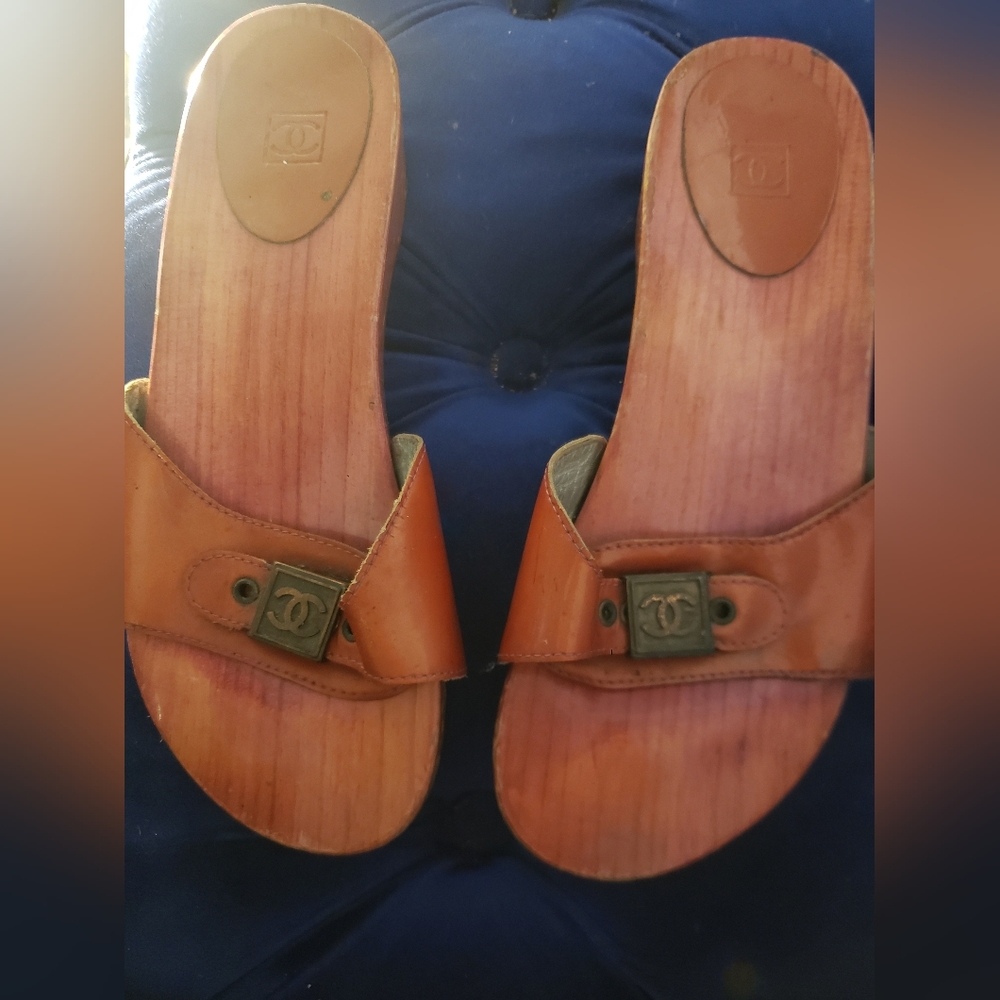 Chanel wooden sandal/slides/Vintage/ 2000/ Pink Leather Size US 9.   39